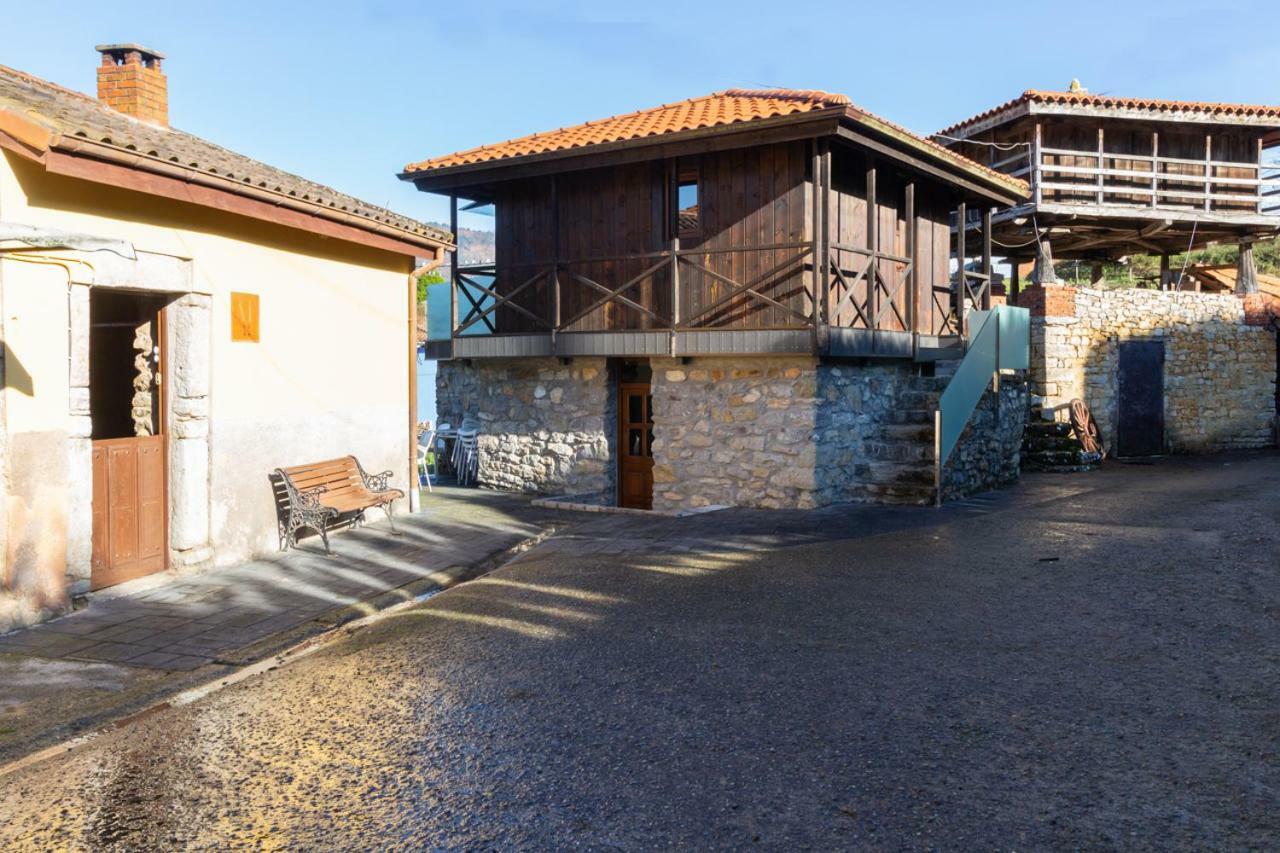 Pensjonat Casa Delfina Pravia Zewnętrze zdjęcie